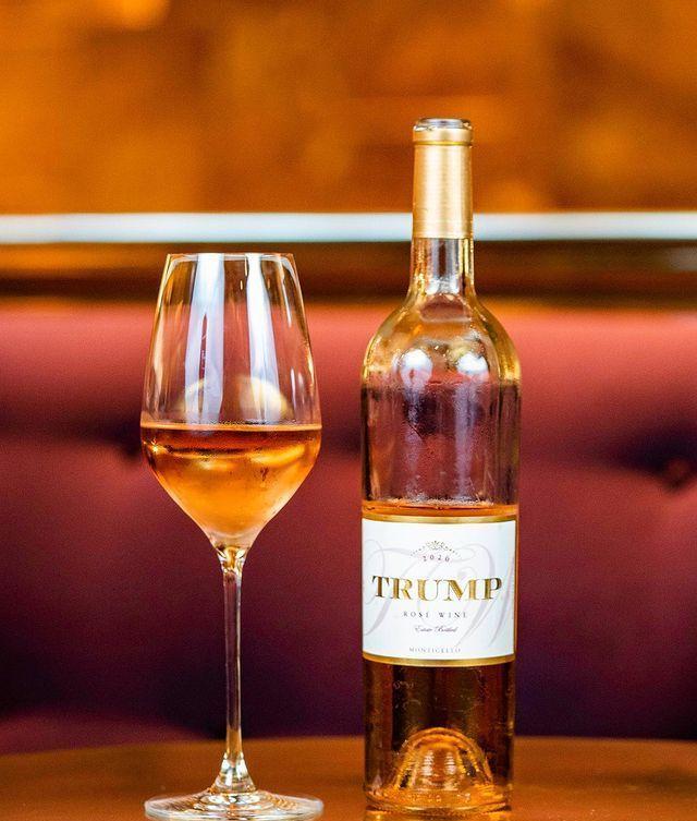 川普大厦里开了家“川普酒吧”?价格奇高装修迷惑,却有人超想去