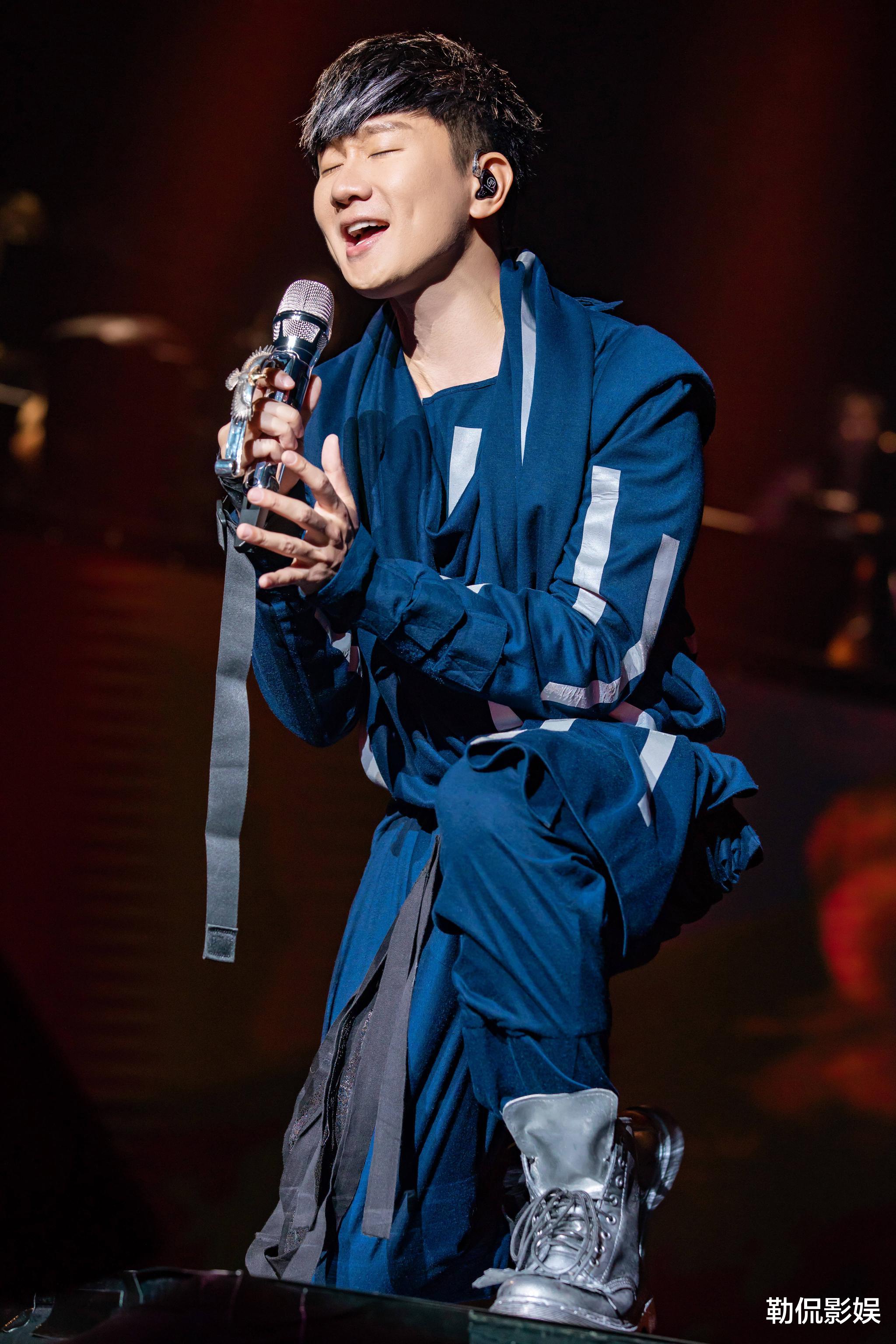 汪小菲|大瓜浮现，鹿晗热巴同游日本，林俊杰涉嫌大案，汪小菲出轨实锤