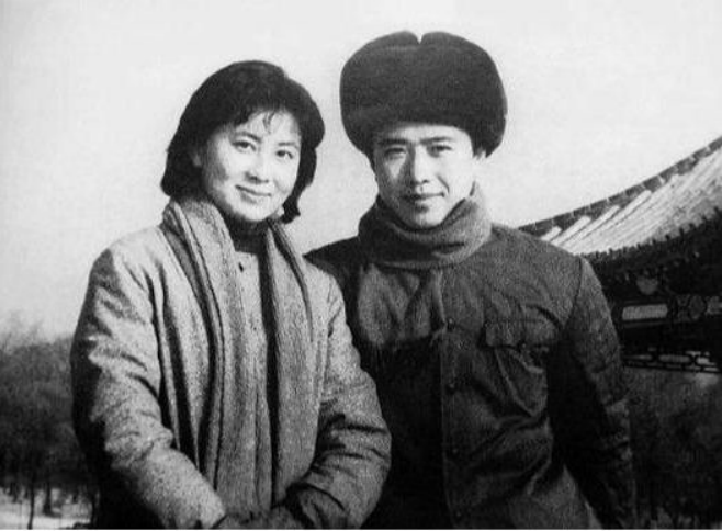 刘晓庆|陈国军：两段失败的婚姻，49岁三婚娶傅丽云，两个儿子成他骄傲