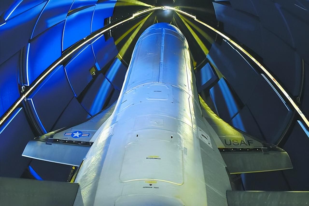 我国“空天飞机”成功发射!为何备受关注?或打破美国太空威胁
