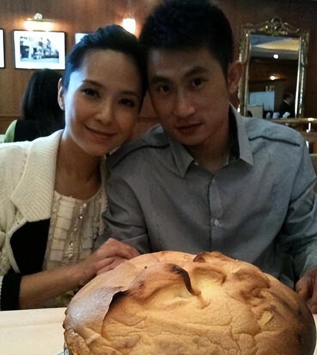 郭羡妮|混血港姐郭羡妮：远嫁河南农村倒贴3套房，被小6岁丈夫宠成公主