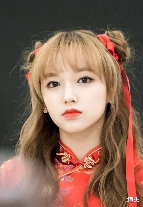 宇宙少女|“人多团糊”宇宙少女：靠程潇翻跟头打开知名度，为何始终不红？