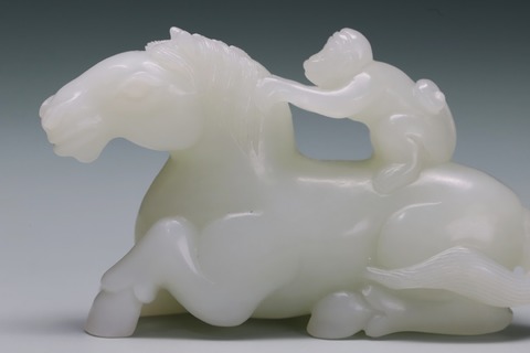 和田玉籽料|舊藏和田玉籽料“马上封侯”.