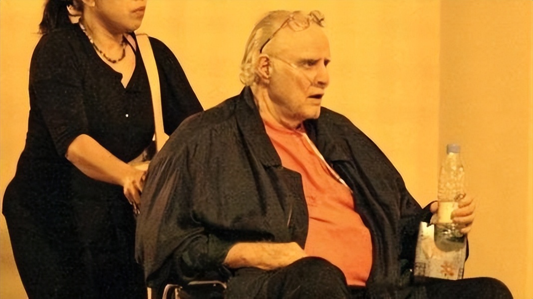 马龙·白兰度|大溪地女孩：19岁遇到36岁马龙·白兰度，孩子生了10年后才被承认