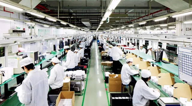 富士康|郭台铭认清现实了！