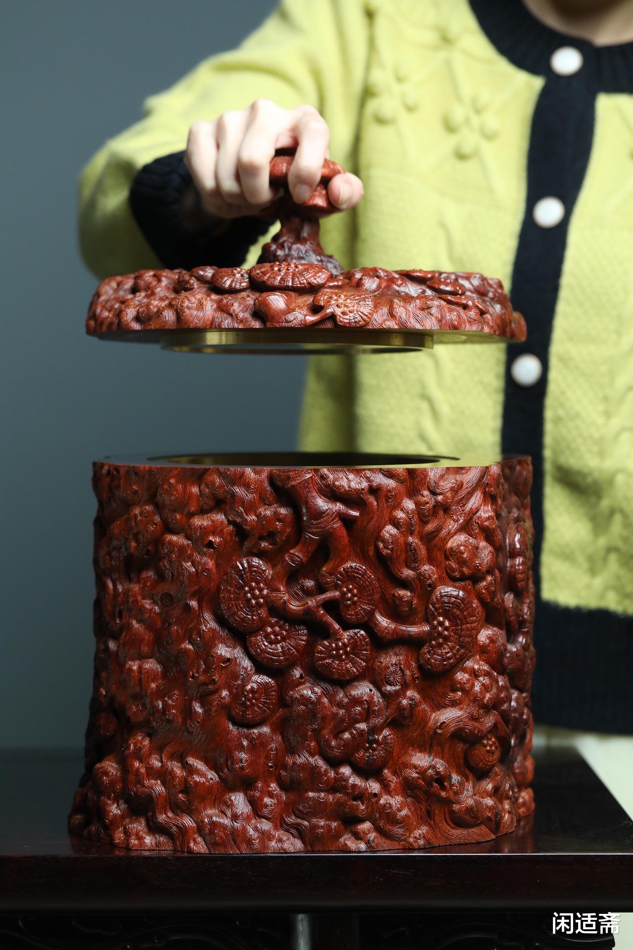 小叶紫檀|茶室清赏，小叶紫檀，满雕灵芝树瘤，大茶仓