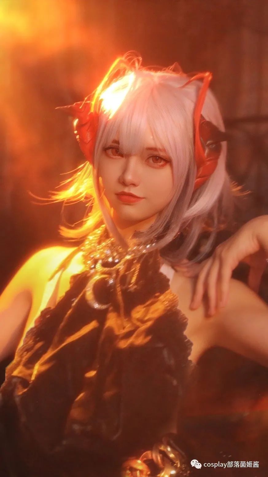 明日方舟|cos:明日方舟w小姐姐cos正片@目白鹿