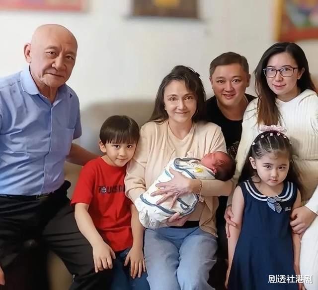 李泳汉|恭喜！香港知名男星三度升级当爸，圈外妻子平安产下三胎