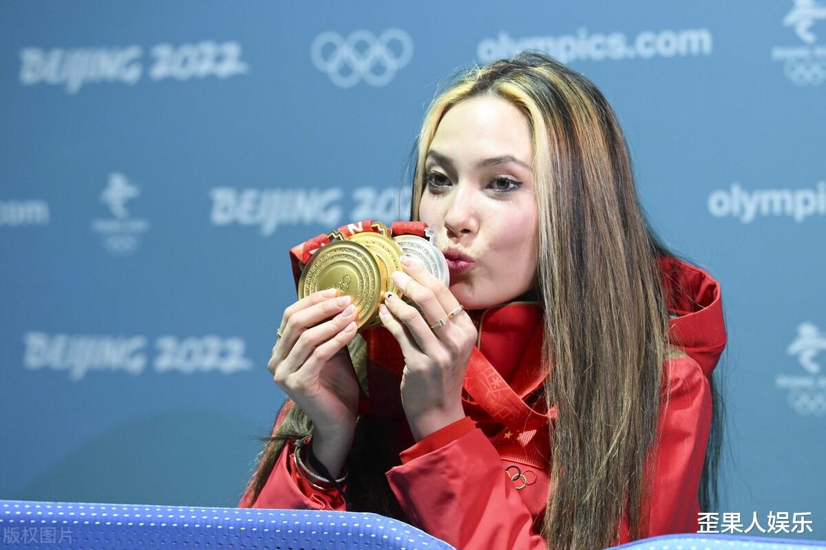 谷爱凌|谷爱凌：请别捧得太高，摔倒的话会很疼，刘翔就是前车之鉴！