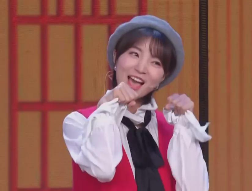 秦霄贤|2021年八位现象级网红：有人被膜拜成顶流，有人刚火就凉