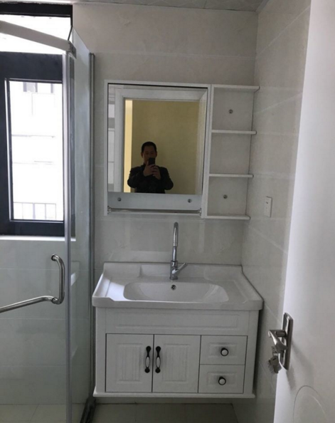 忙活3个月硬装结束，打扫干净先通风散味，全屋定制柜子真不赖！