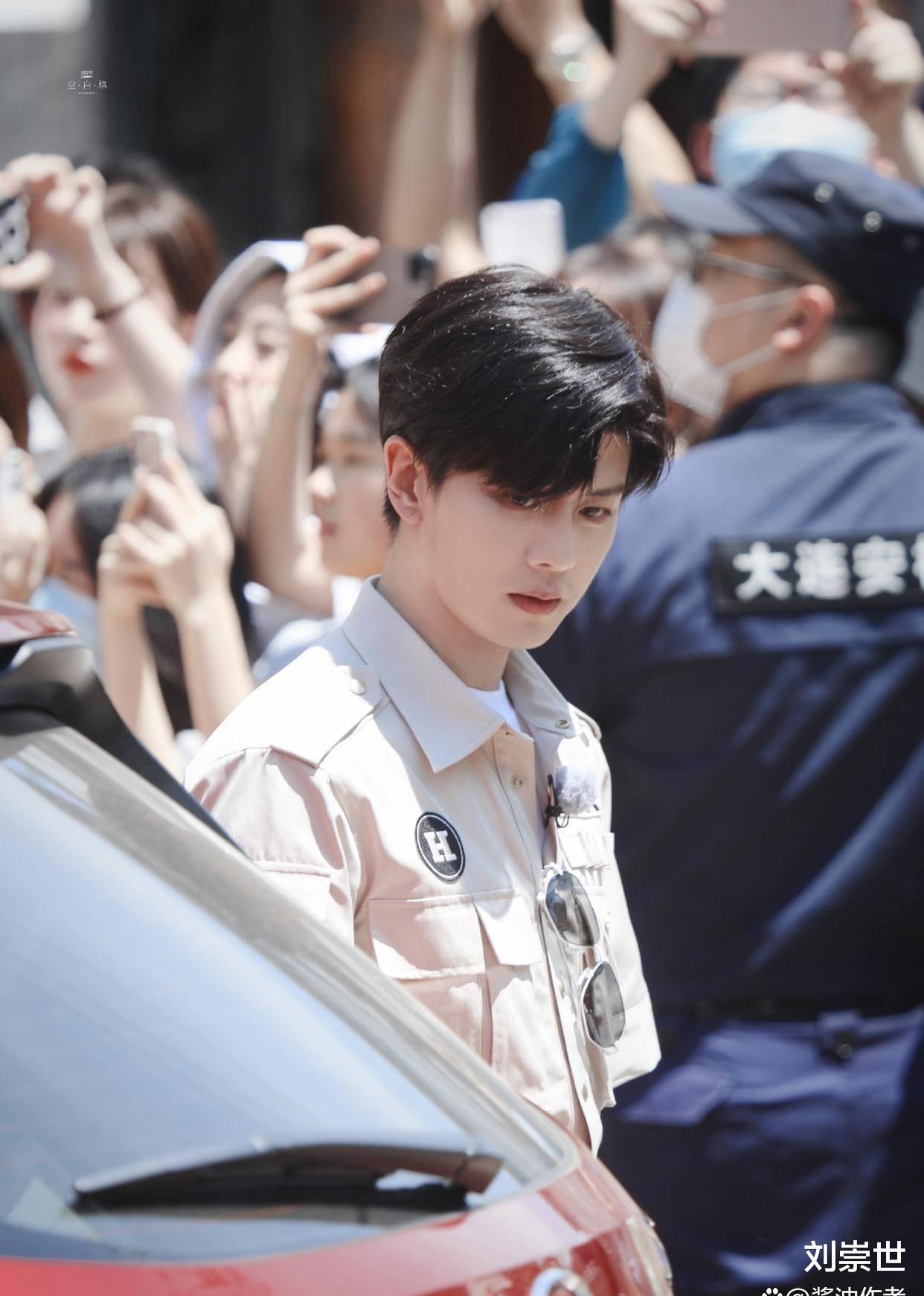 任嘉伦|浙江卫视跨年拟邀嘉宾：任嘉伦魏大勋再合体，白鹿也可能出现