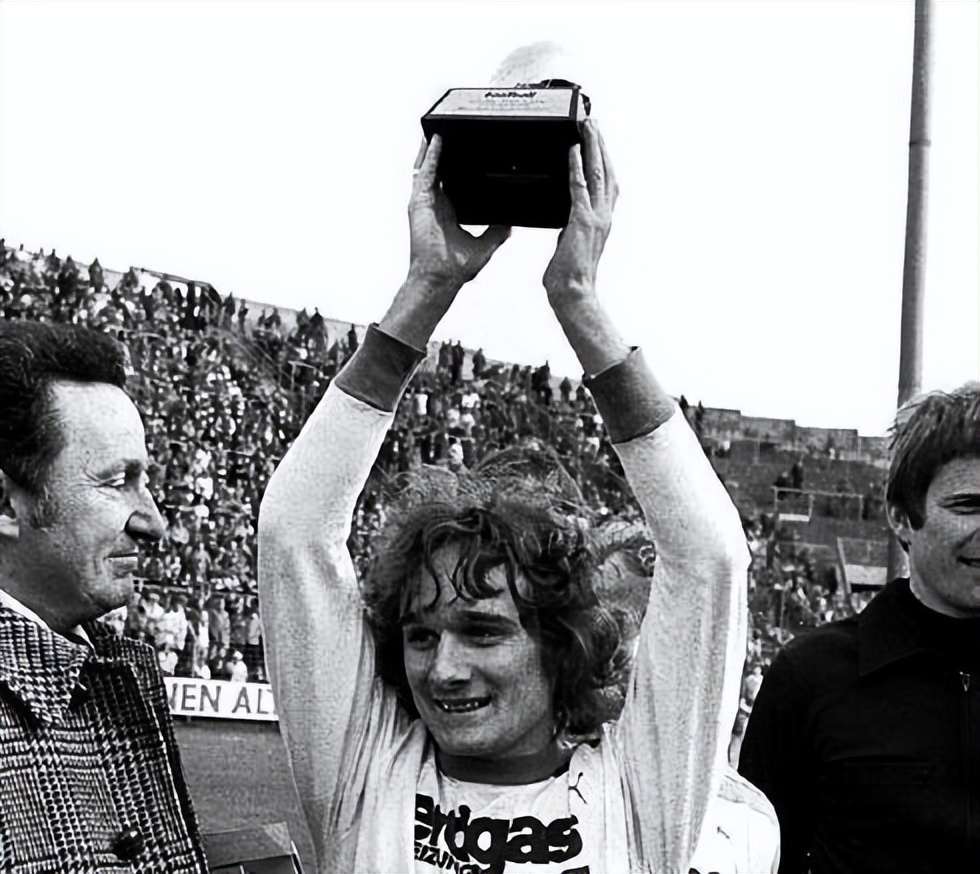 经济日报|金球奖得主们的职业生涯最后一站,大家都知道是哪家俱乐部吗?