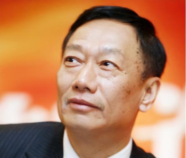 郭台铭|将重心转移印度，富士康后悔了，重返国内招工，郭台铭却依然嘴硬