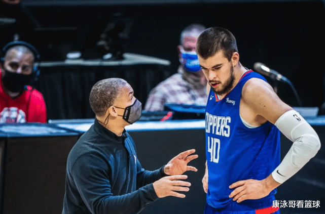 NBA新交易达成,快船2笔签约,勇士续约好消息,76人哈登双喜临门