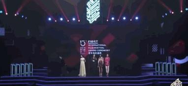 陈开怡|小宋佳透露《盛装》的结局:陈开怡无坚不摧,项庭锋绝对不是对手