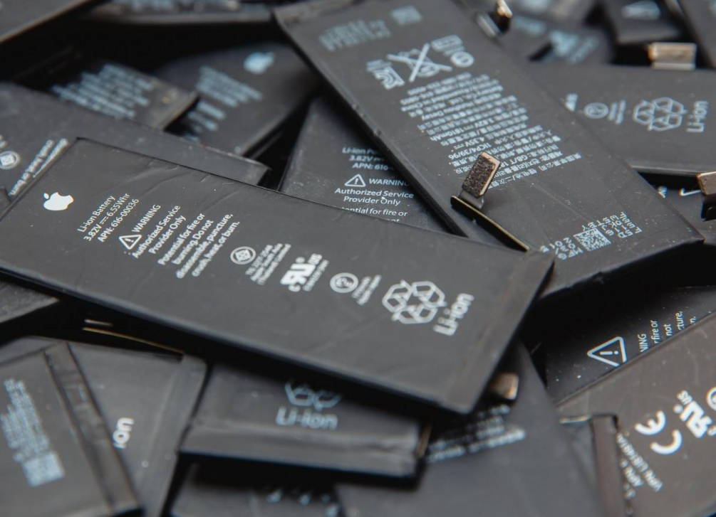 电池|苹果电池，没有太多的技术含量，但是绝对是个卖方市场