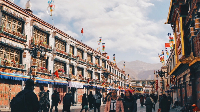 八廓街|西藏有一个景区，名气越来越大，吸引外地游客慕名而来