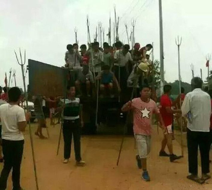 中国为什么禁枪?湖南两村械斗,全民皆兵,场面激烈堪比小型战役