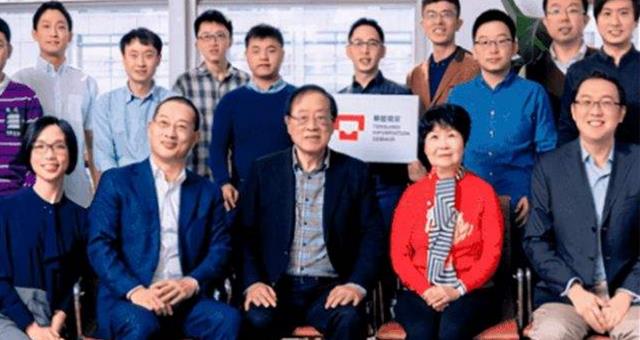 清华大学|“清华生只求职业,和上蓝翔有啥区别?”985名校生要懂大学价值