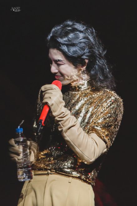 华晨宇|来看看华晨宇的真实热度：歌迷自娱自乐的活动冲上热搜