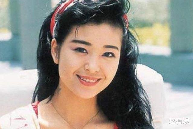 伍咏薇|21岁嫁大30岁富豪的她,结婚15天变寡妇,10年后二婚再嫁有钱人