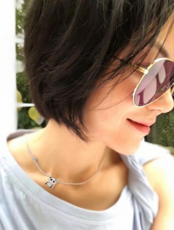 李嫣|“背靠王菲”李嫣:14岁穿着超短引关注,曾直言我不需要什么能力