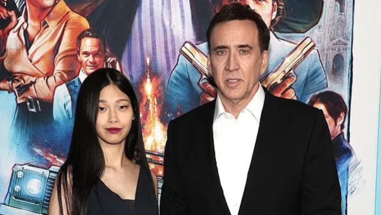 尼古拉斯·凯奇|尼古拉斯凯奇3度当爸！小30岁日籍娇妻顺利产女，孙子比女儿还大