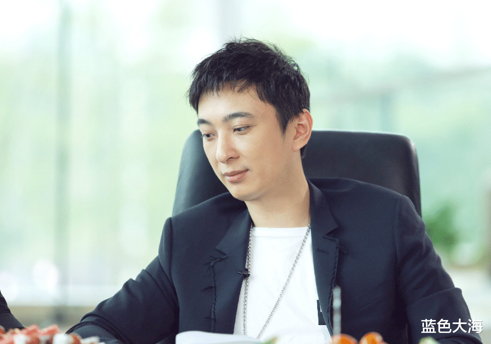 娱乐圈|3天8个瓜,分手、出轨、造谣、道歉,娱乐圈太混乱!