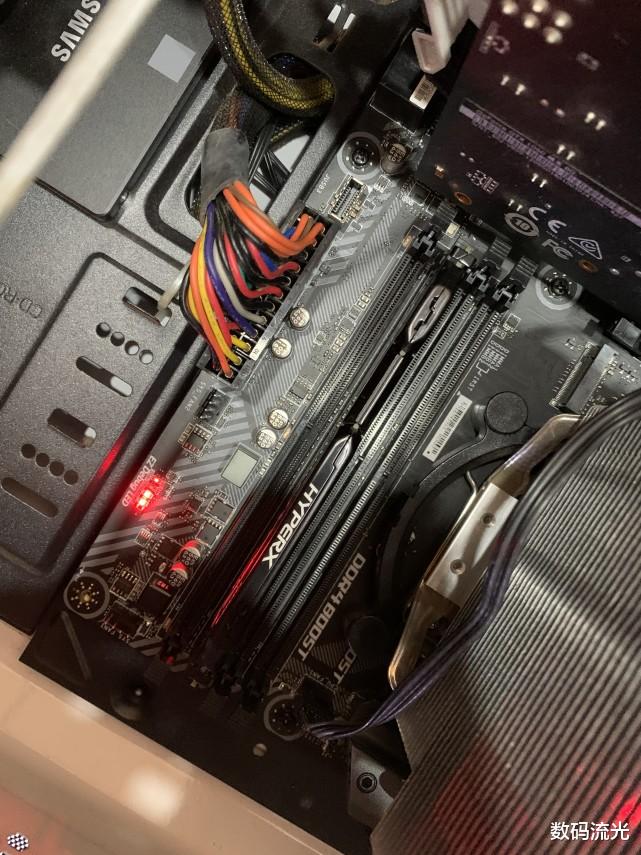 meta|换新主板就报故障灯，换上原来的坏主板却正常，这老板要倒霉了！