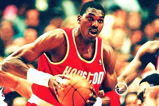 蒂姆·邓肯|总决赛30分10篮板多难?邓肯3次,詹姆斯第三,鲨鱼16次仅第二