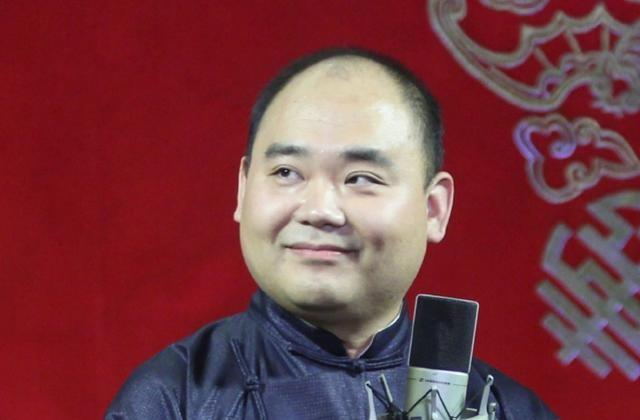 李兰迪|德云社为什么养着侯震?