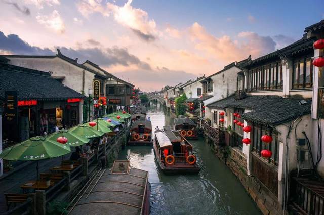 旅游市场|“新冠三年”的暑期游：是热度回升还是寒气逼人？