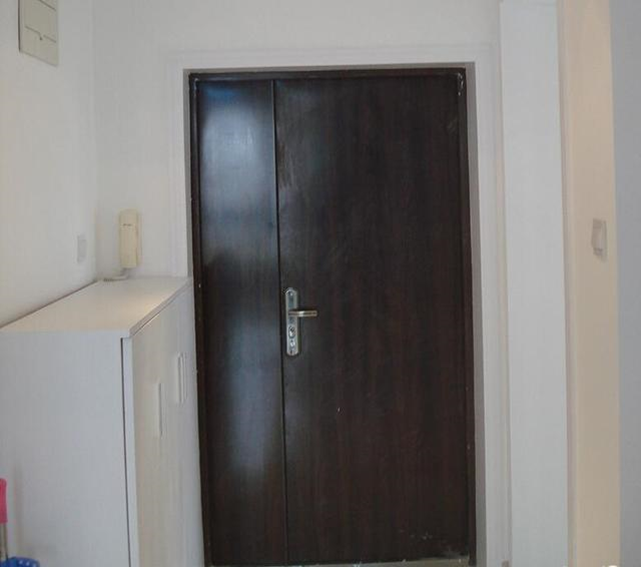 新房的硬装收尾了,虽然房子空荡荡的,但是每次看了都心情愉悦!