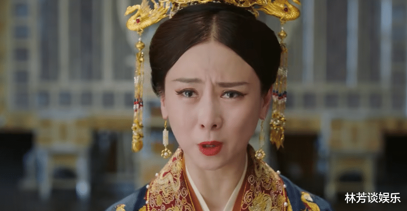 戚薇|别把磨皮当高级!看见戚薇脸上的“坑洼”,才明白真实的惊艳