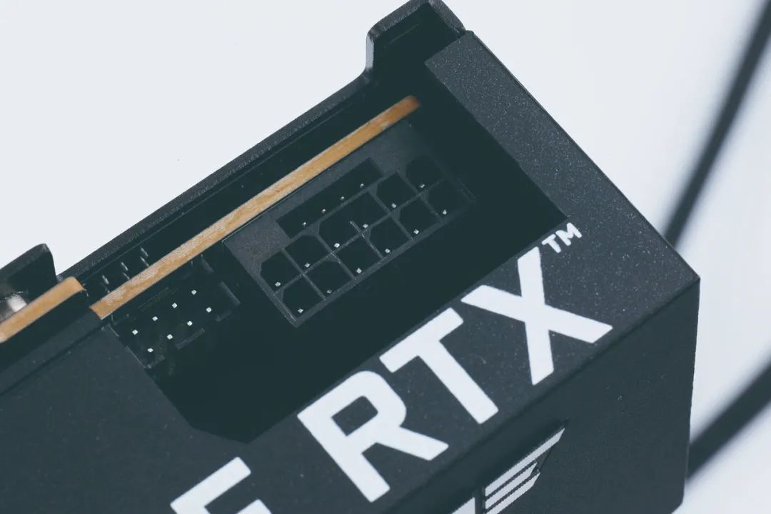 GPU|剑指8K游戏创作，消费级GPU新天花板亮相！iGame GeForce RTX 3090 Ti Neptune OC全面测试