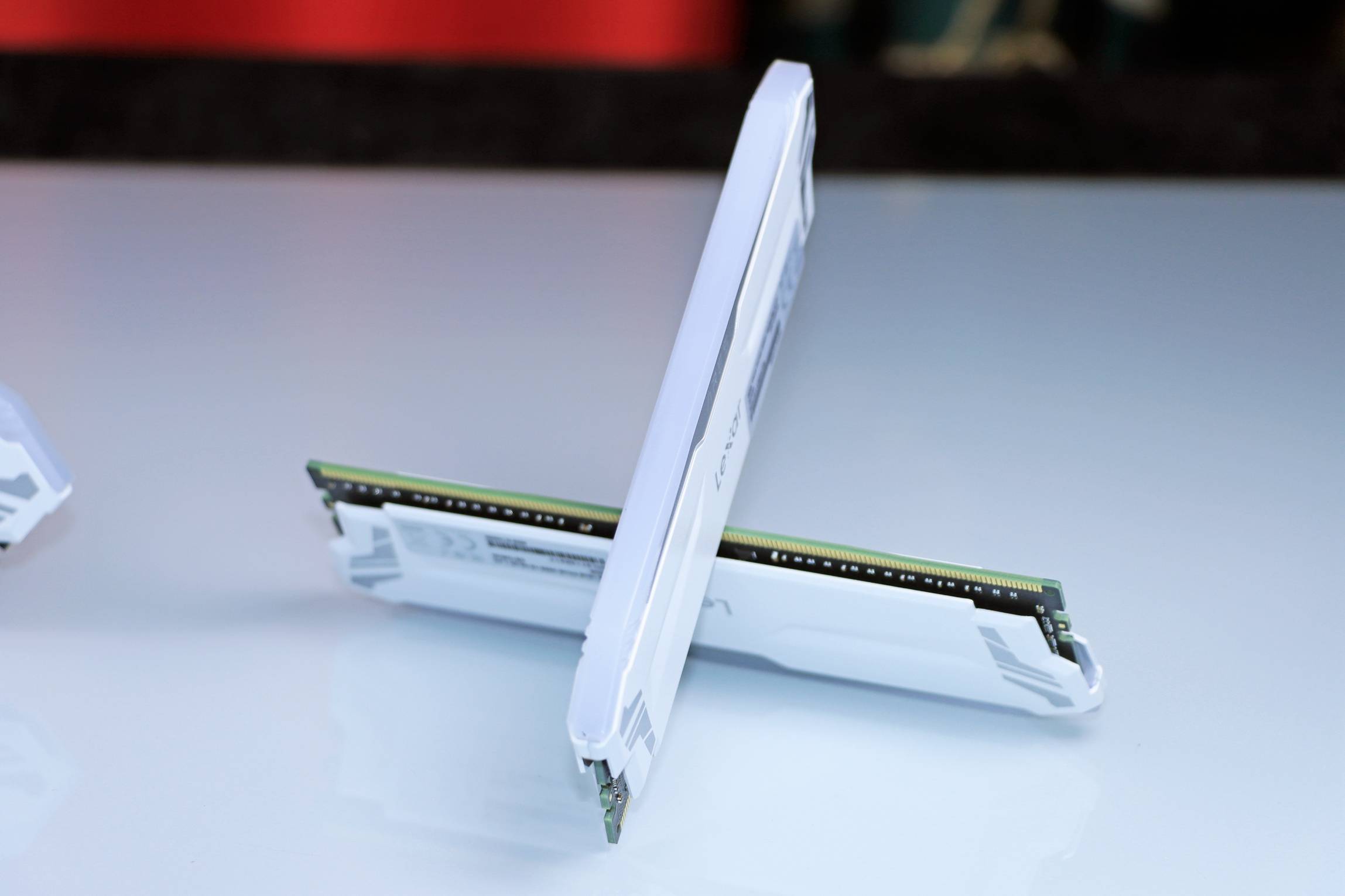显卡|雷克沙 战神之刃 + AMD Zen3 B2 CPU 实测，甜品内存频率在哪？
