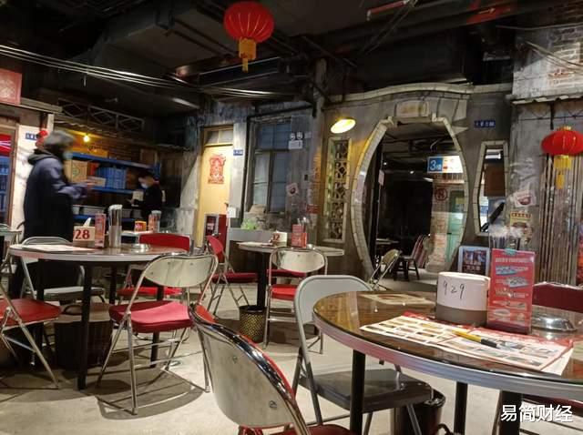 实探广州文和友:曾花2亿装修的百亿网红,如今无人问津