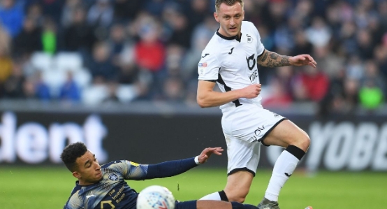 英冠|英冠 魯頓VS布里斯托城 神經(jīng)刀出戰(zhàn)，布里斯托城有點懸