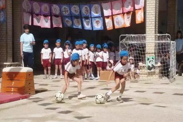 日本小孩比遗传多长高十厘米,只因餐桌上的一个好习惯,值得借鉴