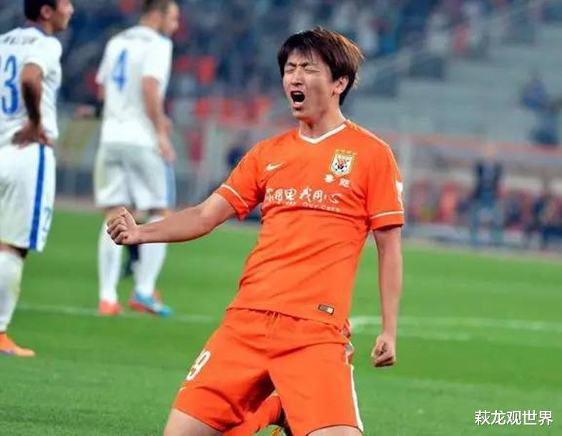 田晓鹏|赵明剑:崔康熙问我,杨旭和鲁能那个杨旭是同一个人吗?周挺算大哥吗?不太熟