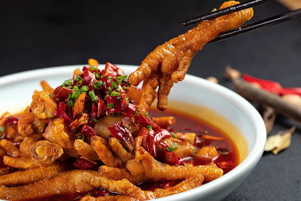 鸡爪 这5种食物是隐藏的“热量炸弹”，小心吃完伤身又减寿！