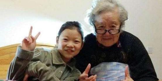 美丽|有一种遗传,叫“挑着父母缺点长”!网友:连奶奶的缺点都不放过