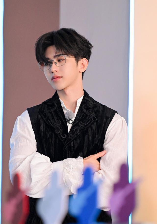 官宣|蔡徐坤高质量代言官宣！涵盖顶尖各个行业，网友：难怪之前黑他！