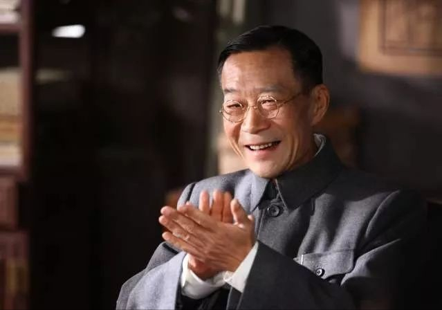 李雪健|李雪健的儿子李亘：我的沧桑母亲，我的癌症父亲，我带泪的亲情