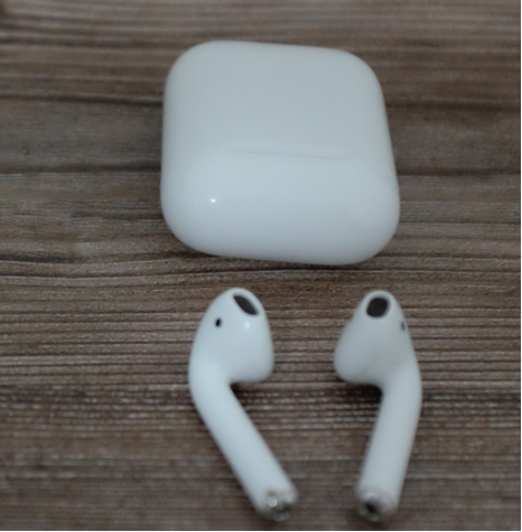 无线耳机|小巧便携的蓝牙耳机有哪些，带有紧凑充电仓的蓝牙耳机适合小耳朵