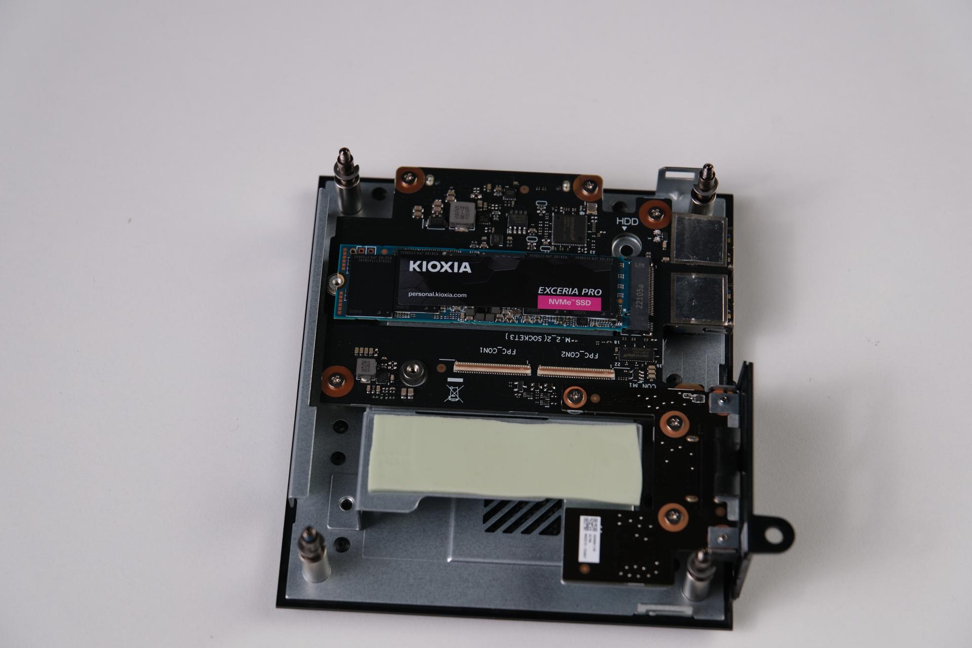 铠侠|旗舰级速度，铠侠SE10 PCIe4.0固态硬盘开箱评测