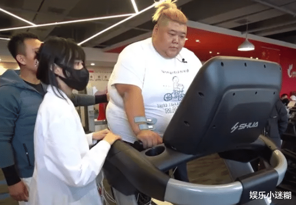 吃播“四巨头”两年去世俩，胖猴仔惜命减200斤，恩克端盆不停吃