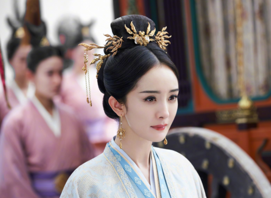 芒果台|芒果台周洁琼新剧爆了，首播播放量1000万，熬夜6集没看够