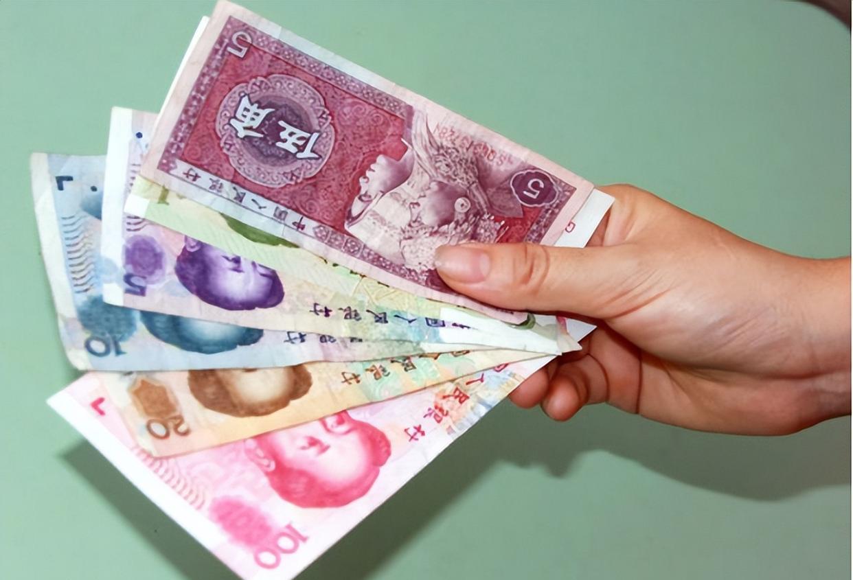为啥手机支付不香了?越来越多人重新使用现金,多半是这3个原因
